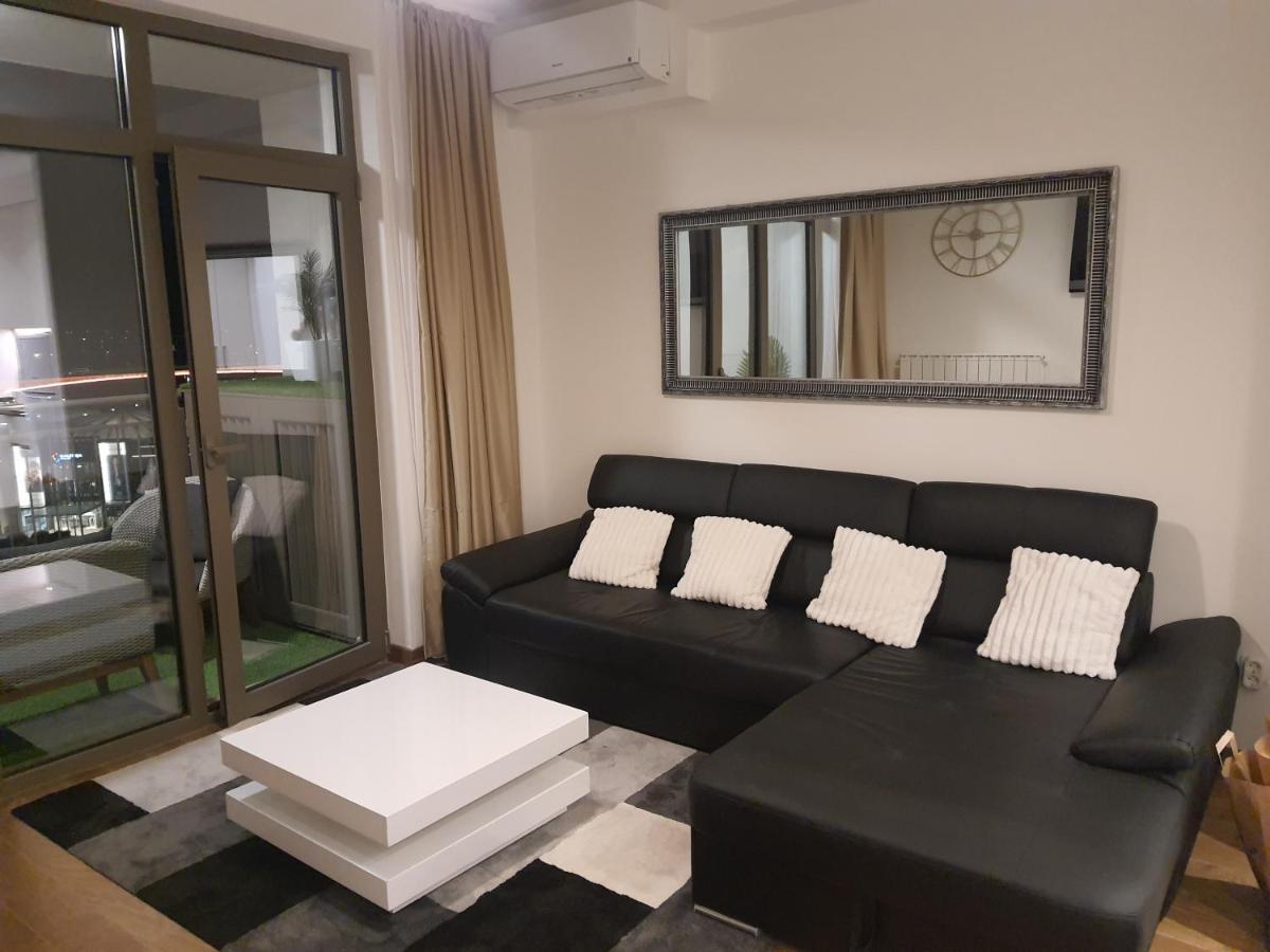 Apartment Waterfront - Na Vodi *