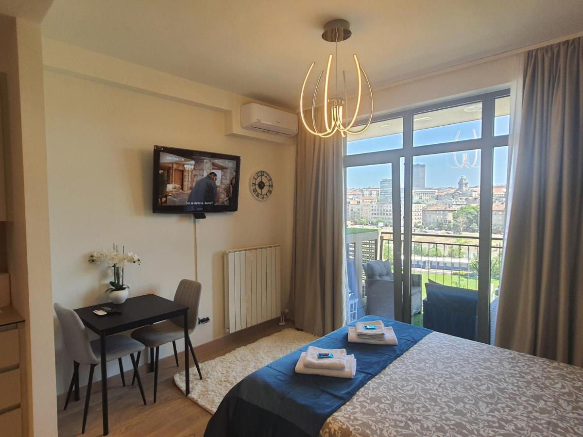 Apartment Waterfront - Na Vodi