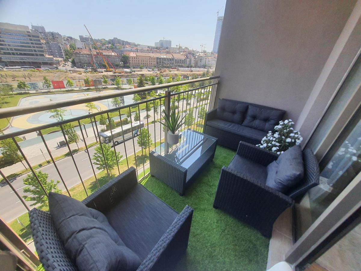 Apartment Waterfront - Na Vodi